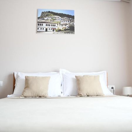 Guesthouse Leo Берат Экстерьер фото