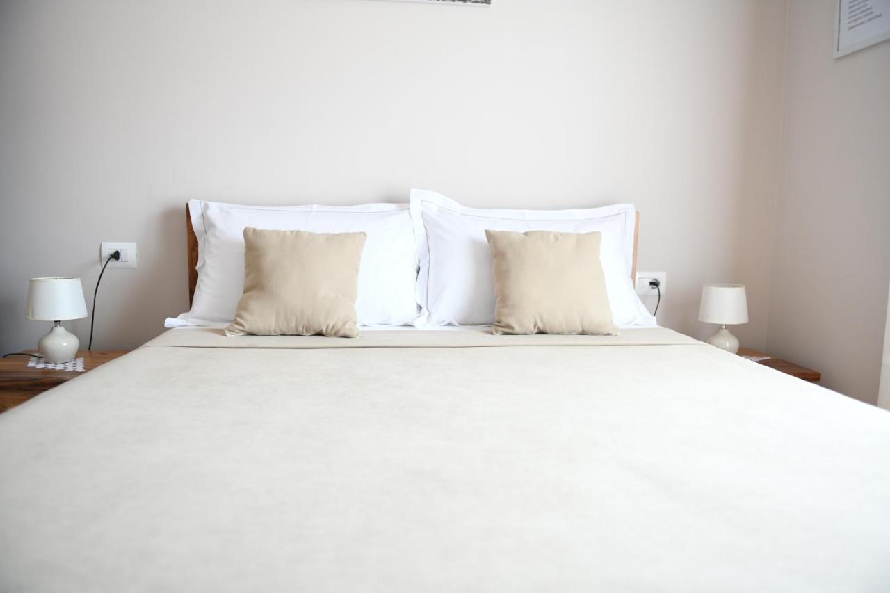 Guesthouse Leo Берат Экстерьер фото