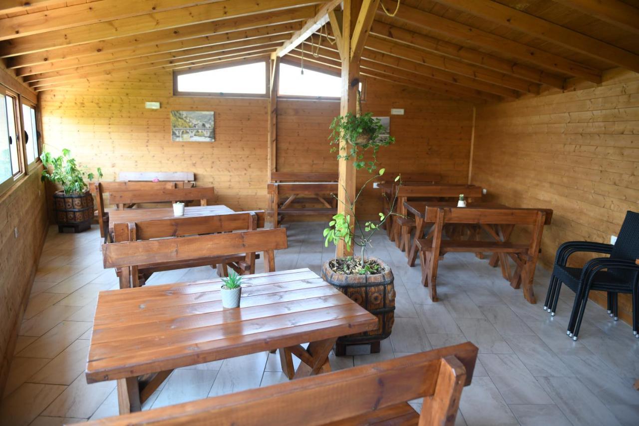 Guesthouse Leo Берат Экстерьер фото