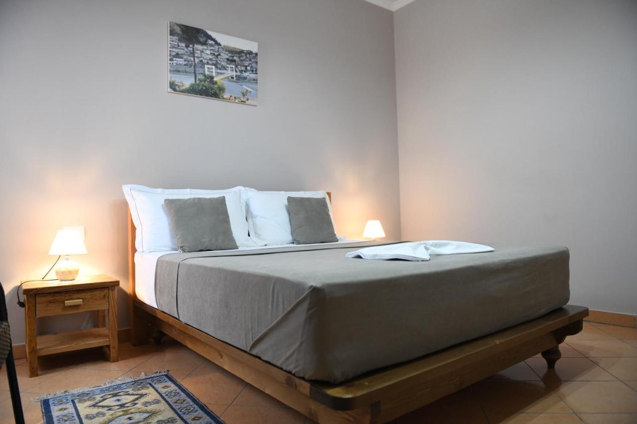 Guesthouse Leo Берат Экстерьер фото