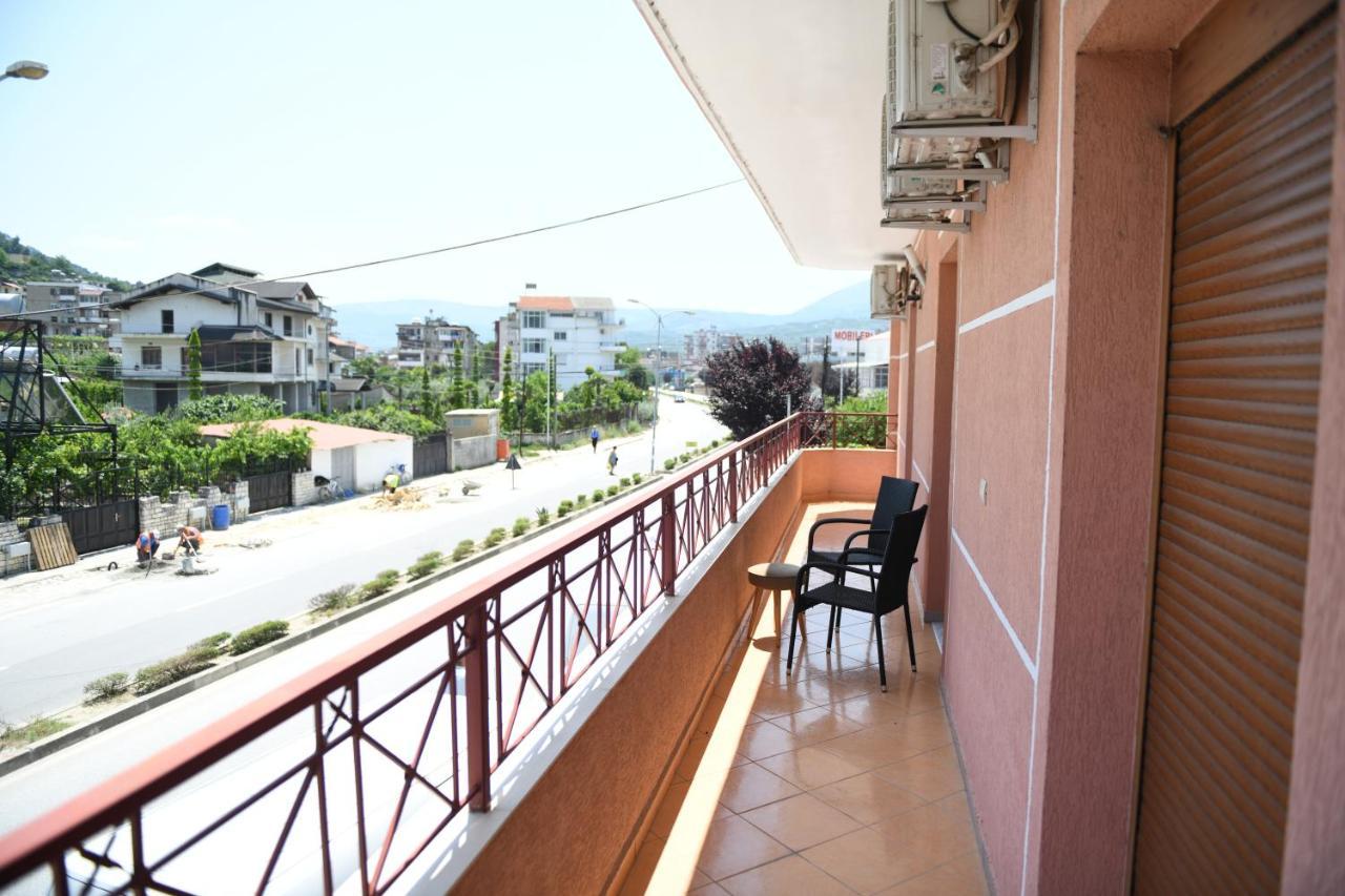 Guesthouse Leo Берат Экстерьер фото