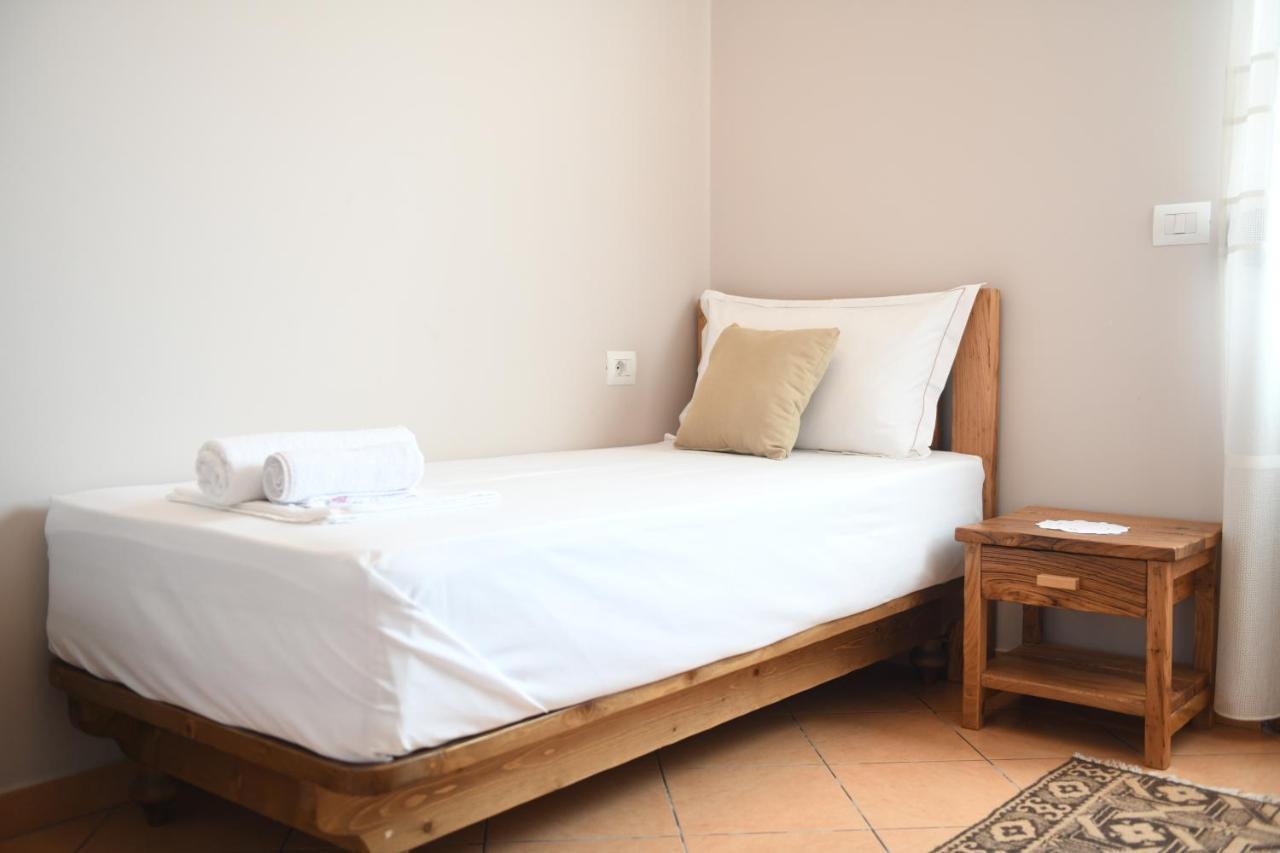 Guesthouse Leo Берат Экстерьер фото