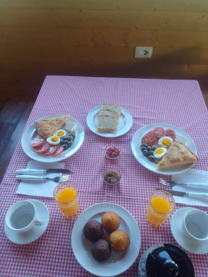 Guesthouse Leo Берат Экстерьер фото